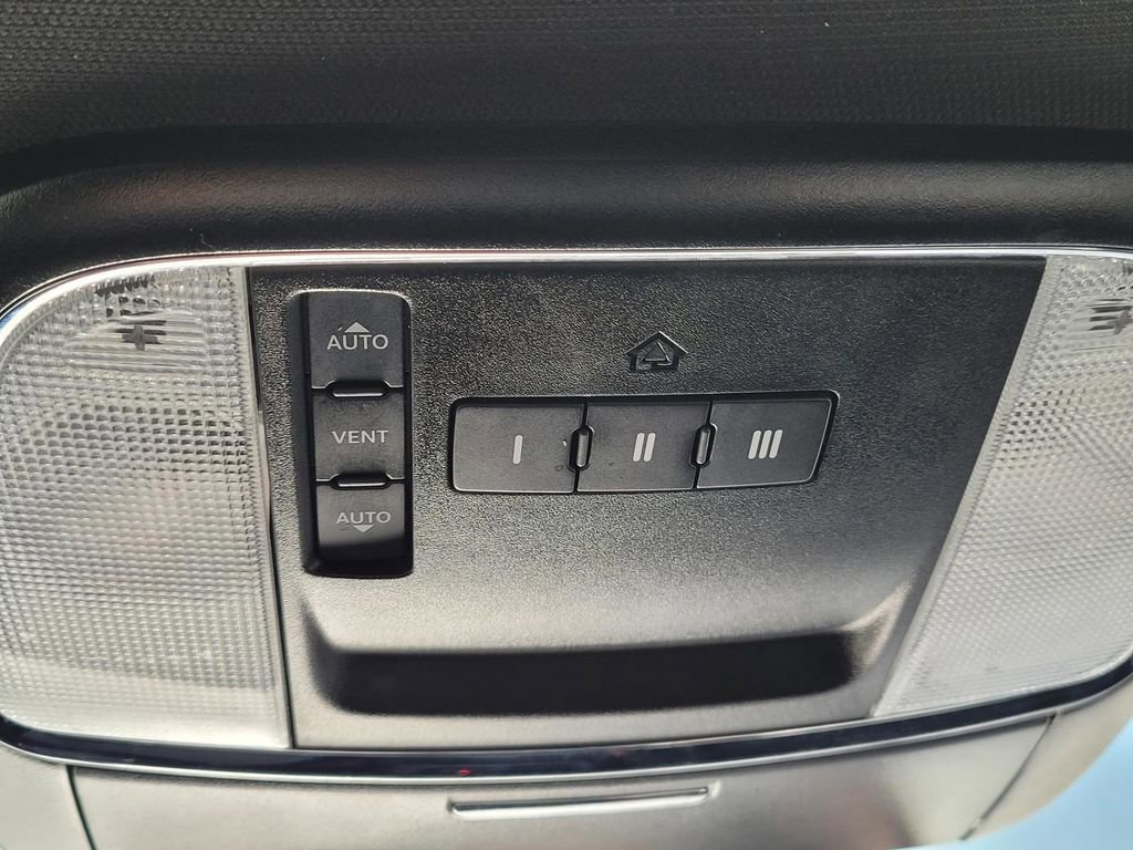 Used 2020 Dodge Charger GT w/ Blacktop Package image 28