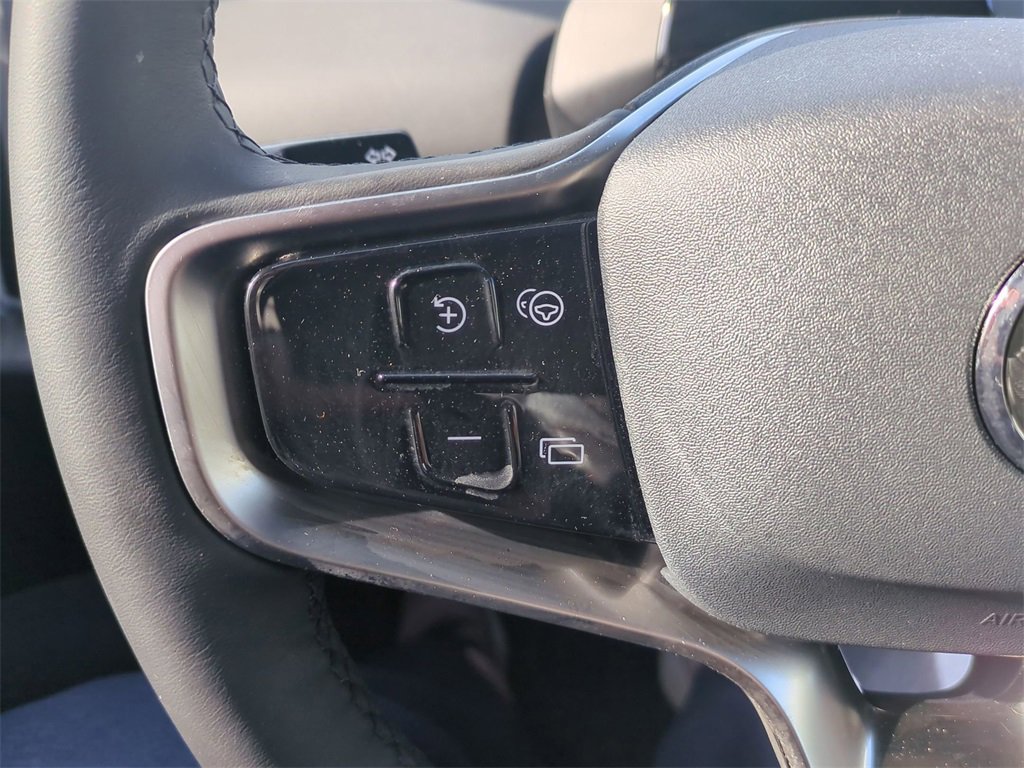 Used 2025 Volvo EX30 Ultra image 17