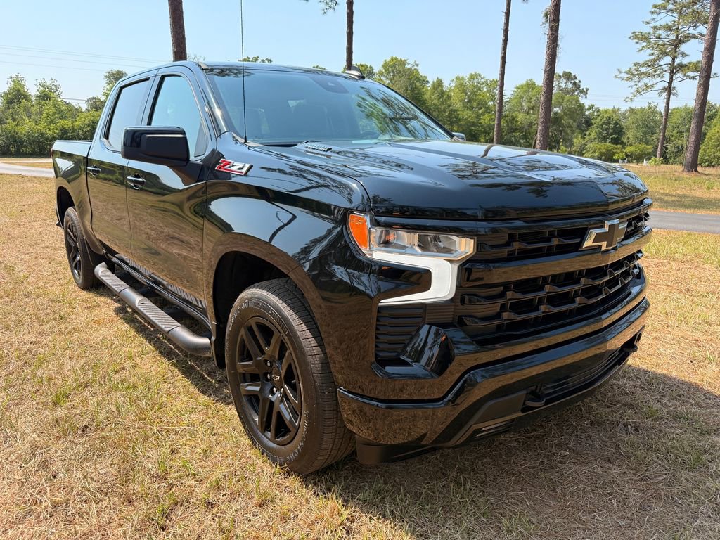 Used 2023 Chevrolet Silverado 1500 RST w/ Convenience Package II AWD/4WD image 7