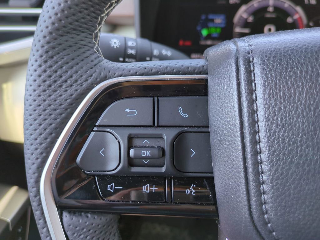 Used 2025 Toyota Sequoia Capstone image 30