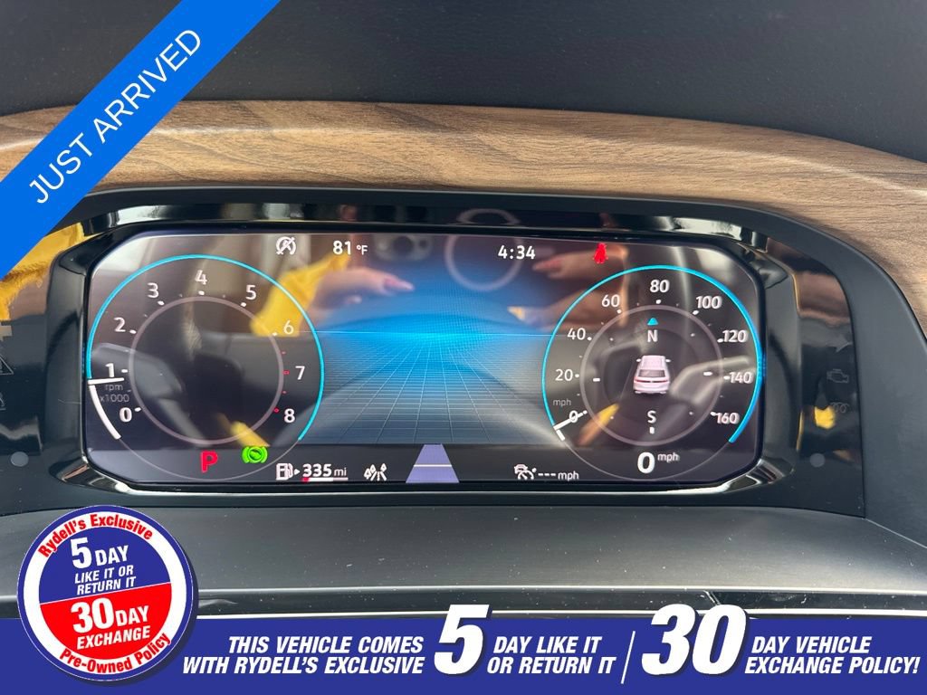 Used 2024 Volkswagen Atlas SE AWD/4WD image 14