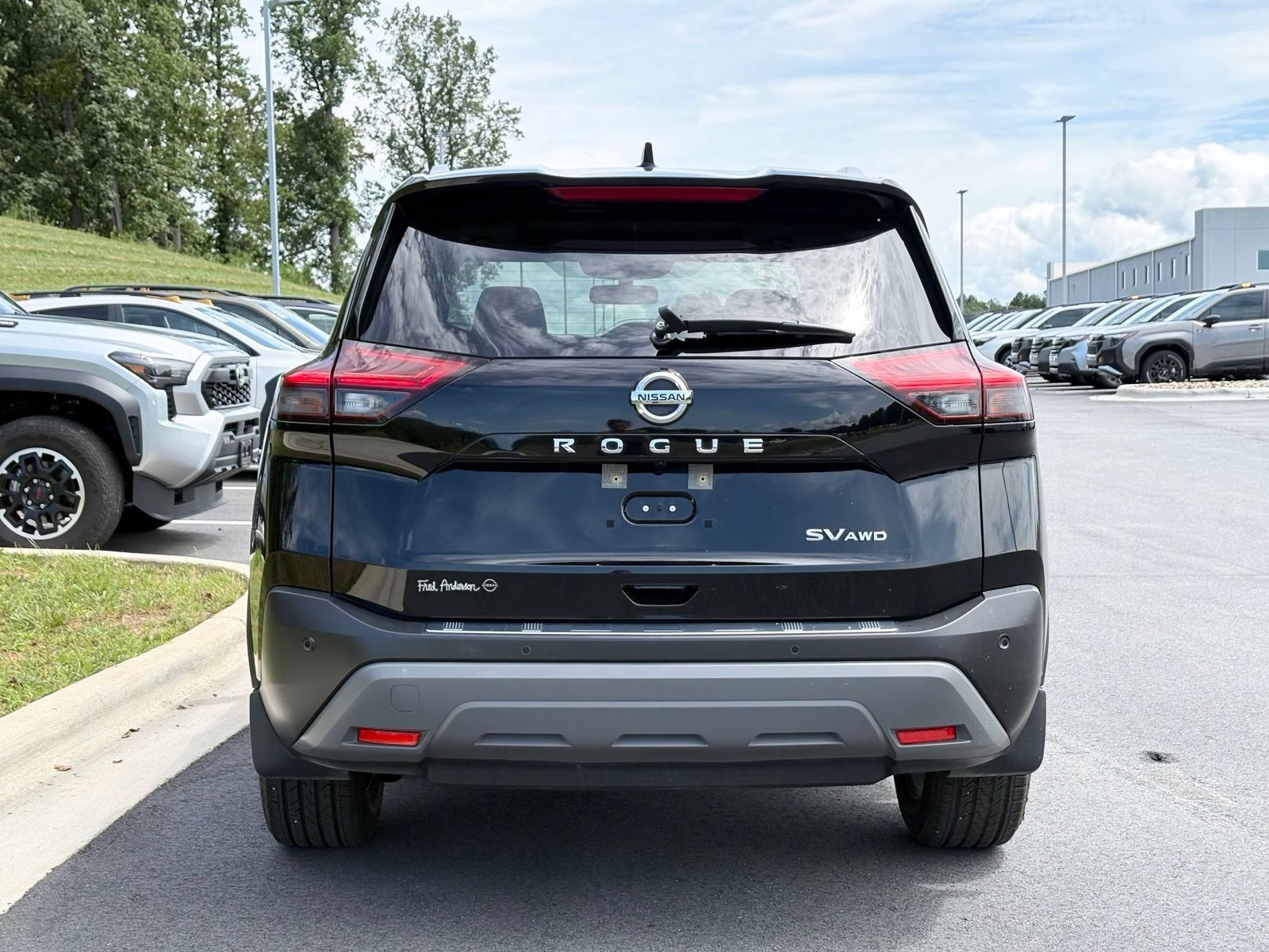 Used 2021 Nissan Rogue SV w/ Premium Package AWD/4WD image 10