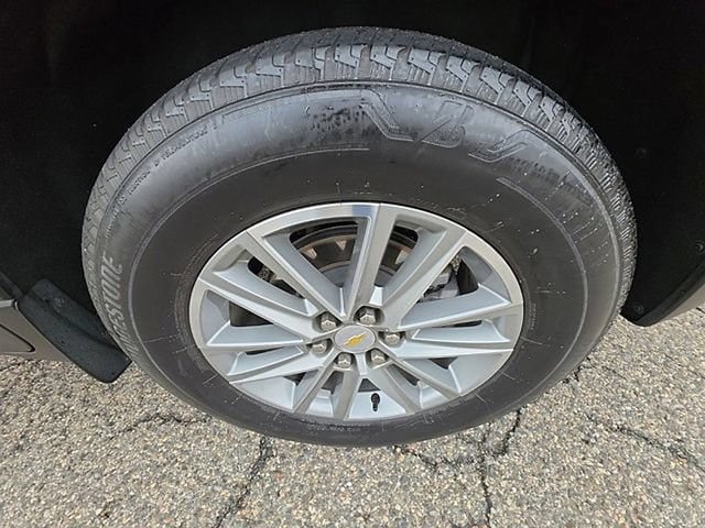 Used 2023 Chevrolet Traverse LT AWD/4WD image 49