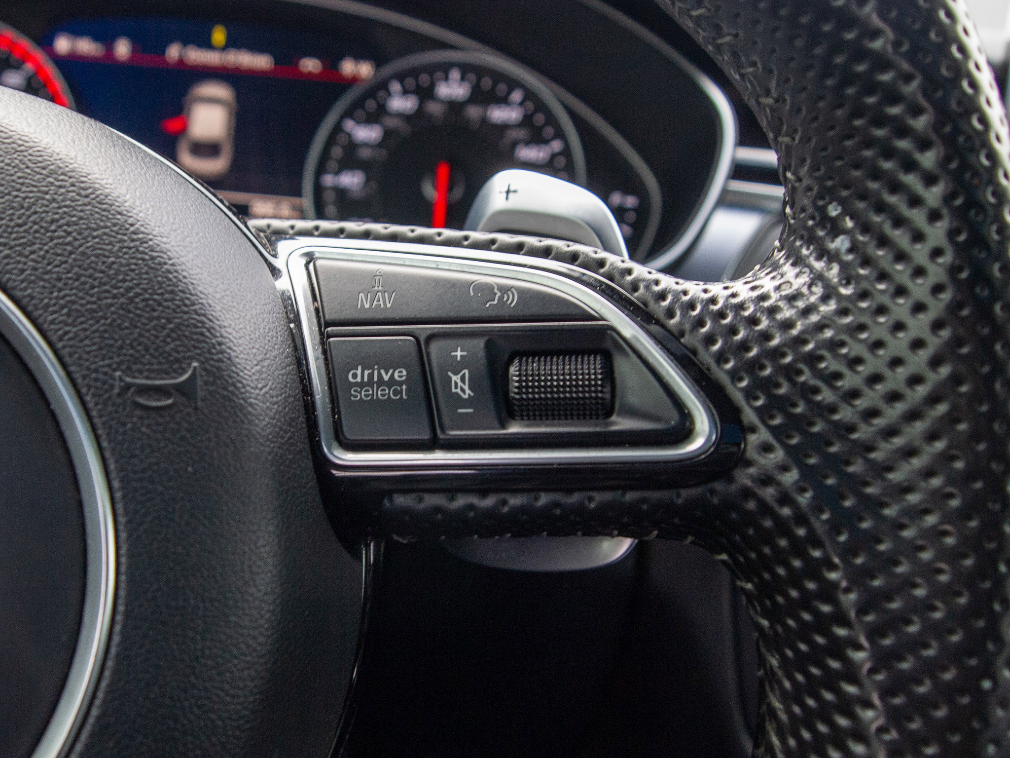 Used 2017 Audi RS 7 Performance w/ Driver Assistance Package image 22