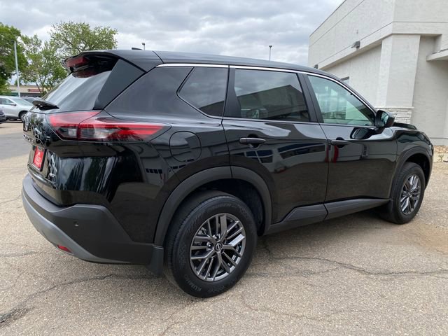 Certified 2023 Nissan Rogue S AWD/4WD image 5
