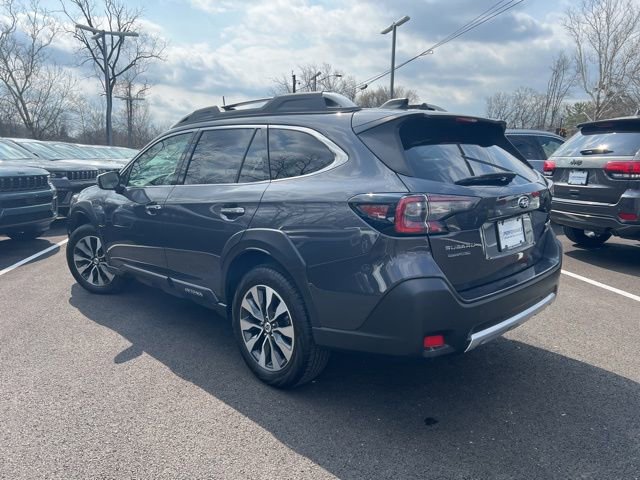 Used 2023 Subaru Outback Touring image 32