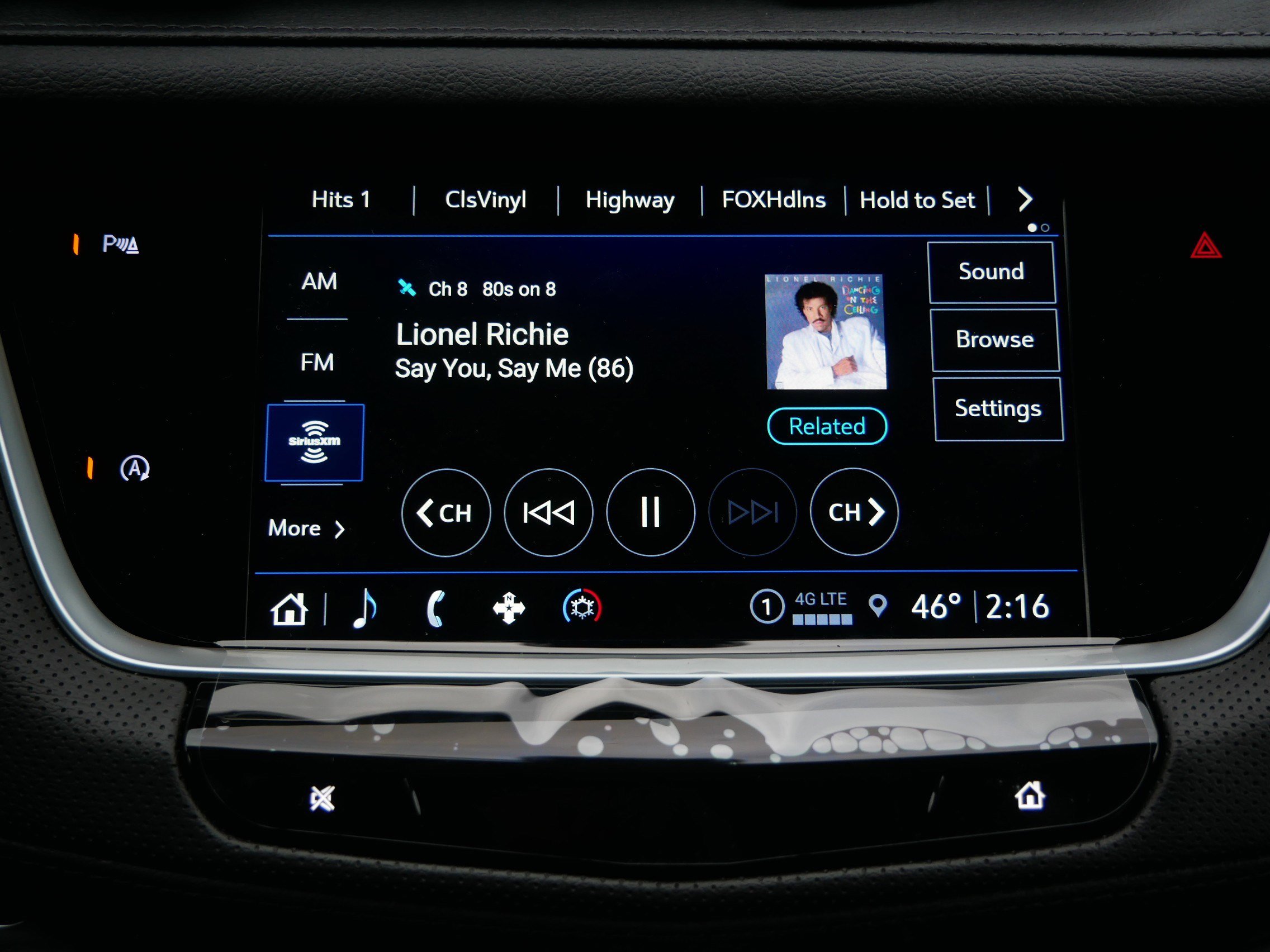 New 2026 Cadillac XT5 Luxury image 20