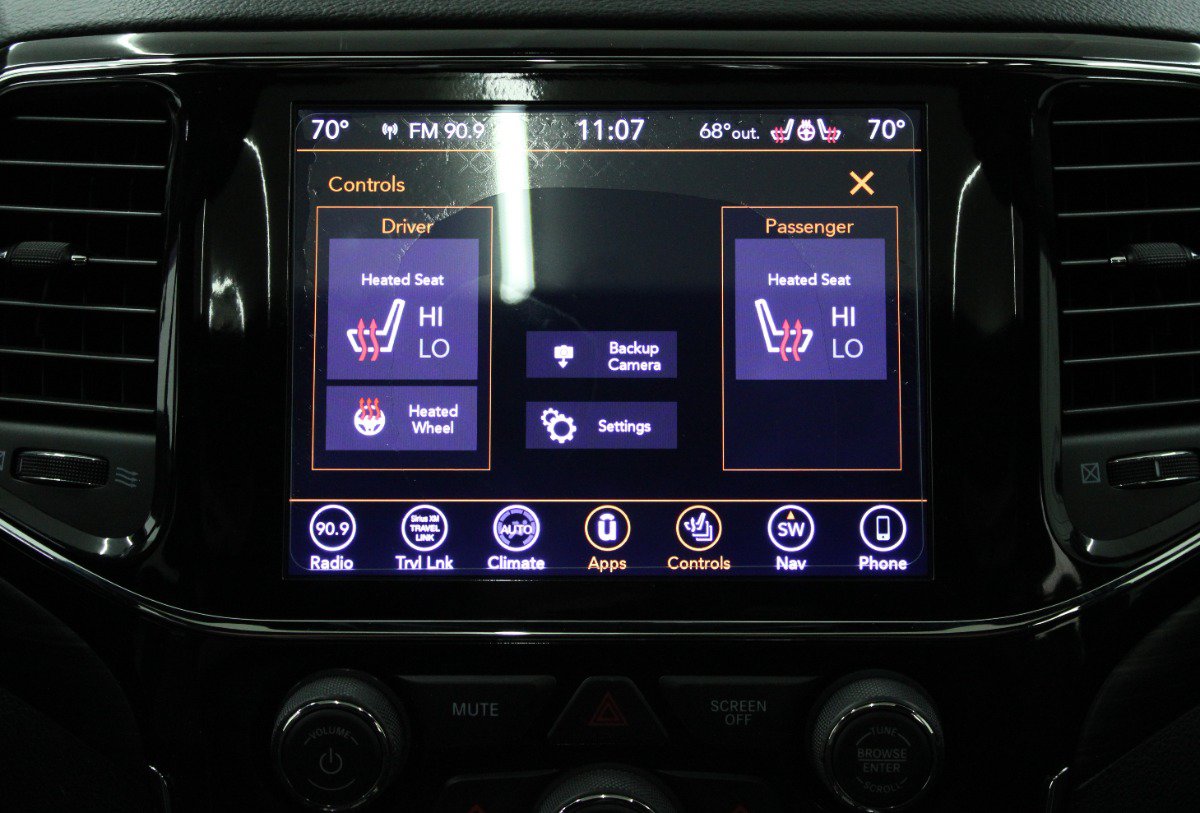 Used 2019 Jeep Grand Cherokee Altitude AWD/4WD image 27