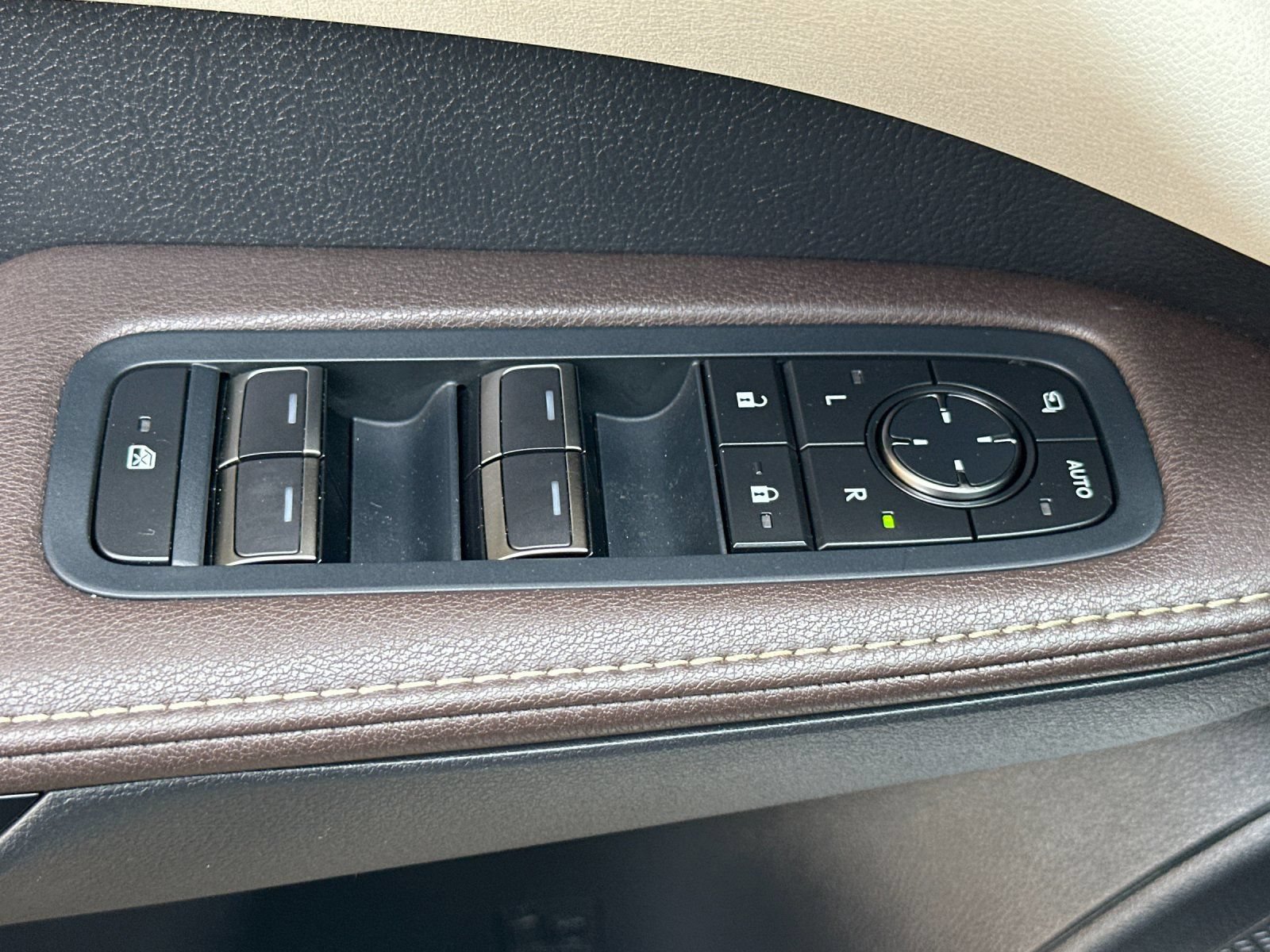 Used 2024 Lexus RX 350 FWD w/ Technology Package image 12