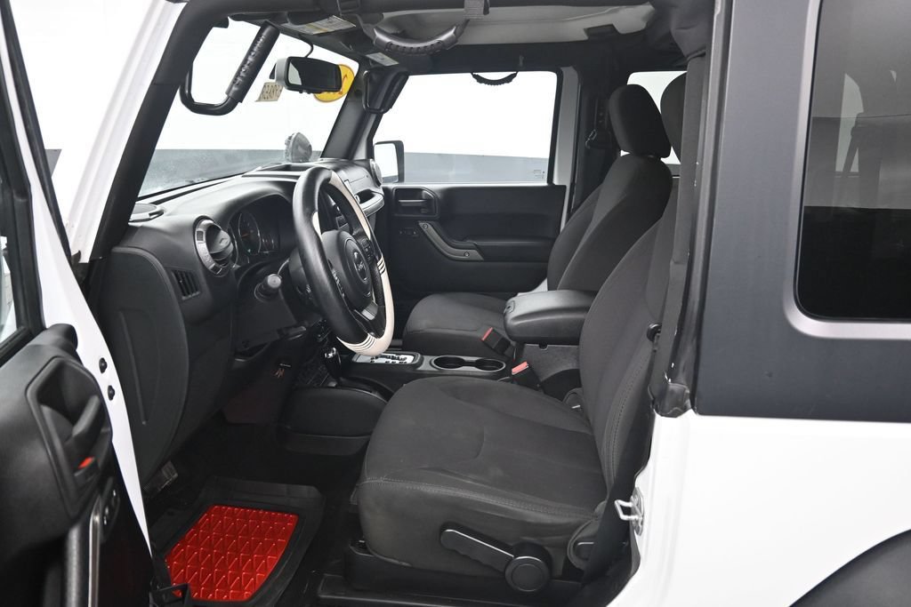 Used 2015 Jeep Wrangler Sport AWD/4WD image 9