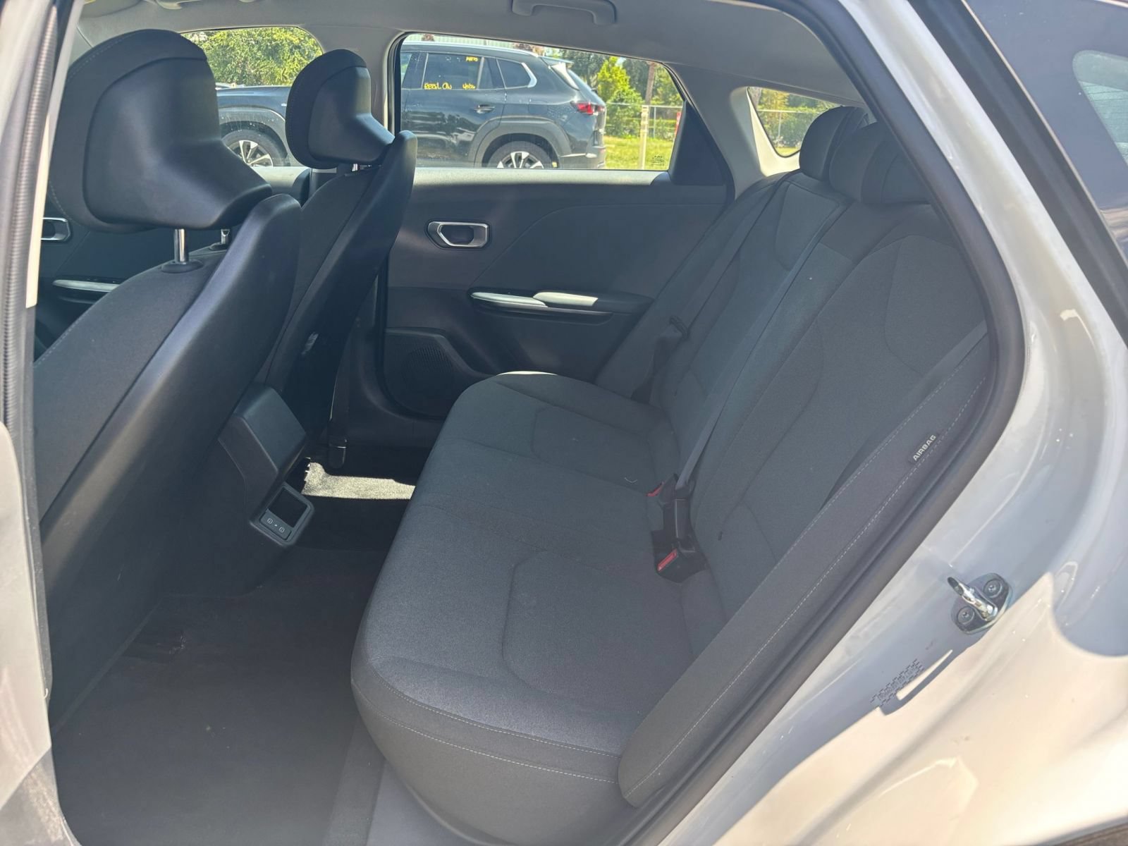Used 2025 Kia K4 FWD image 28