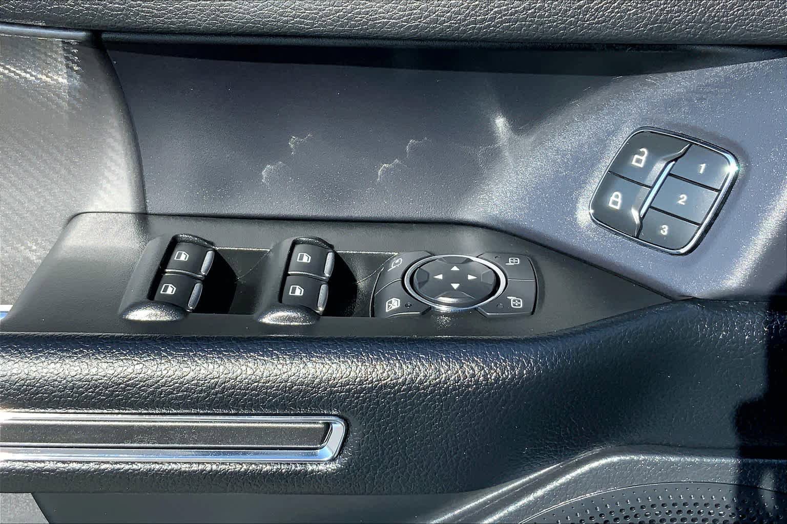 Used 2021 Ford Expedition Limited RWD image 33