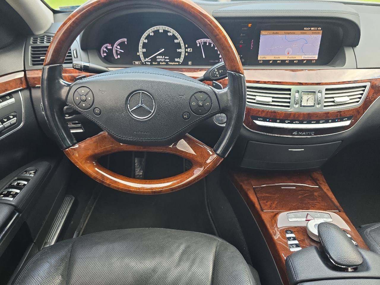 Used 2011 Mercedes-Benz S 550 4MATIC w/ Premium 2 Pkg image 27