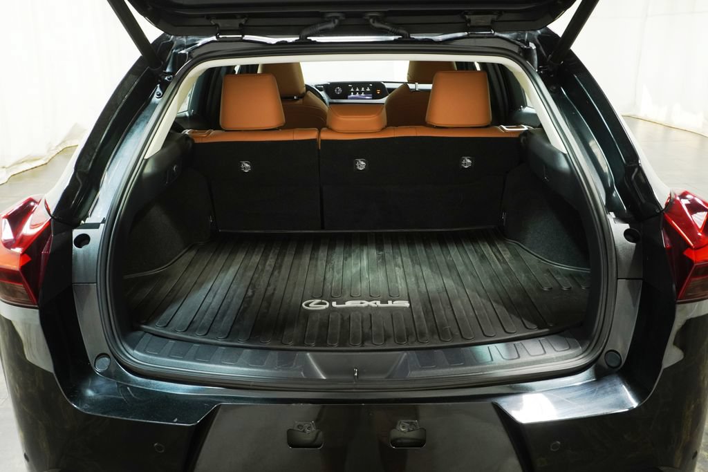 Used 2022 Lexus UX 250h w/ Premium Package AWD/4WD image 6