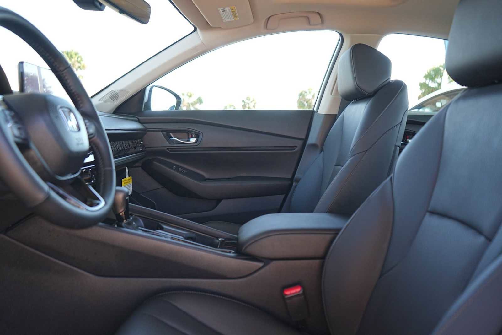 Used 2025 Honda Accord EX-L image 11