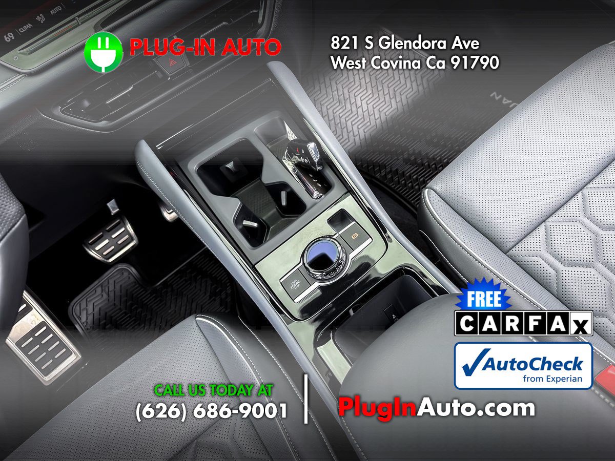Used 2026 Volkswagen Tiguan SEL R-Line AWD/4WD image 19