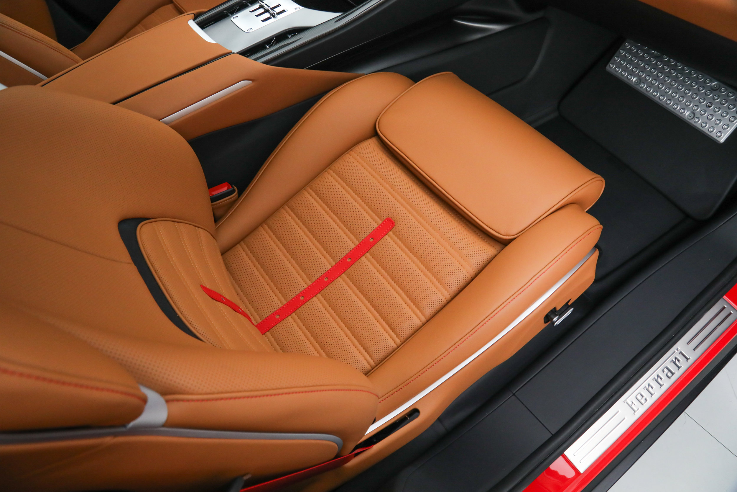 Certified 2026 Ferrari Purosangue AWD/4WD image 19
