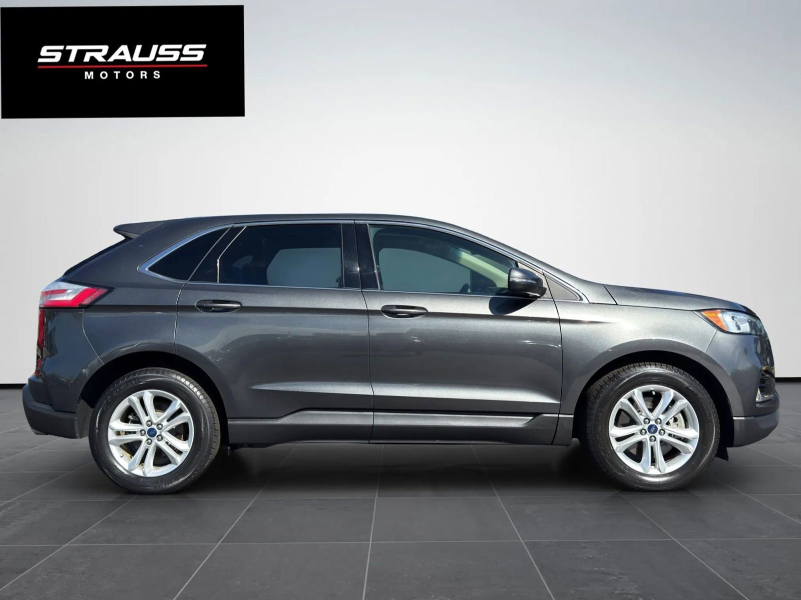Used 2019 Ford Edge SEL w/ Equipment Group 201A image 5
