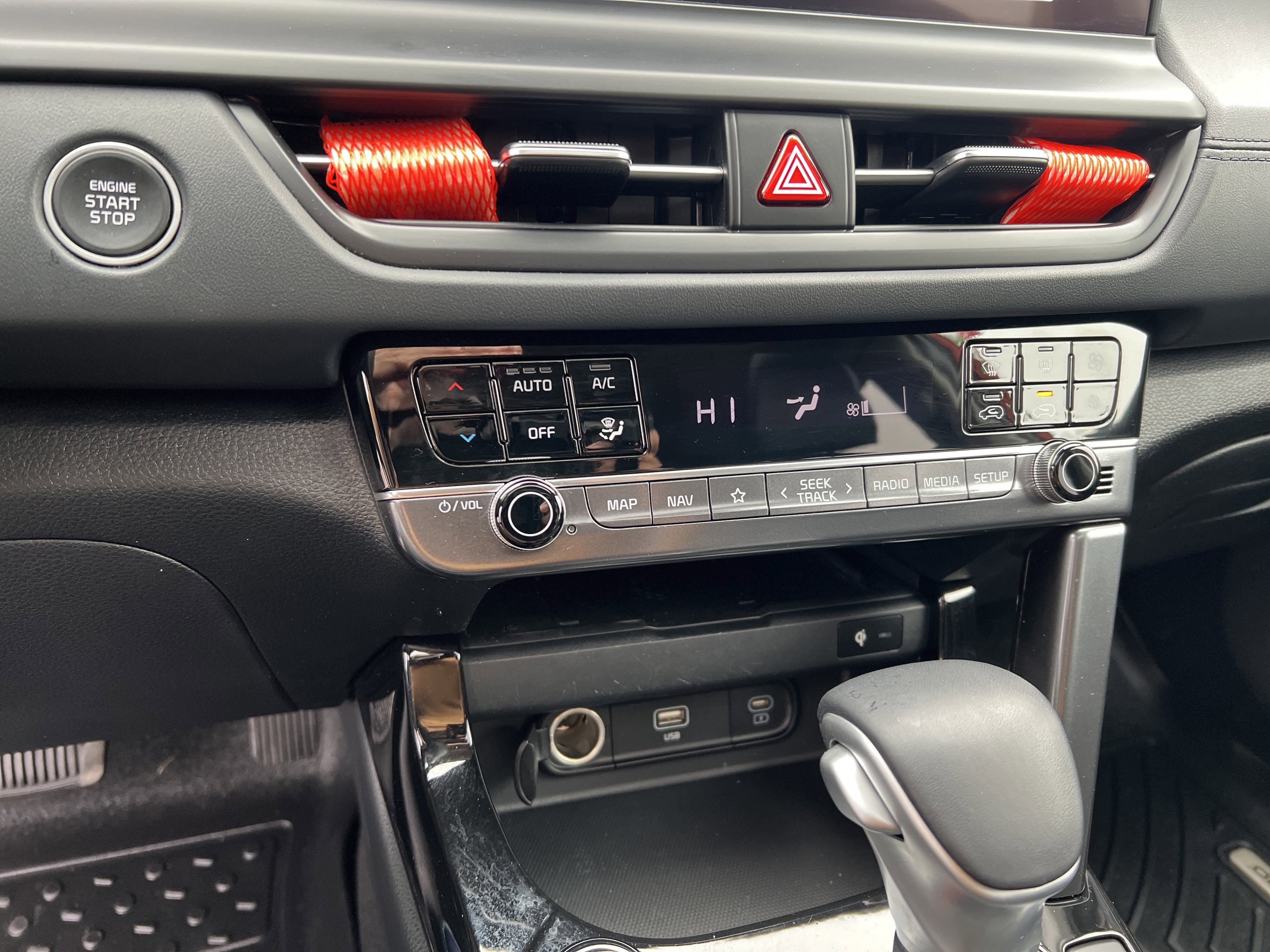 Used 2025 Kia Seltos SX w/ SX Sunroof Package image 29