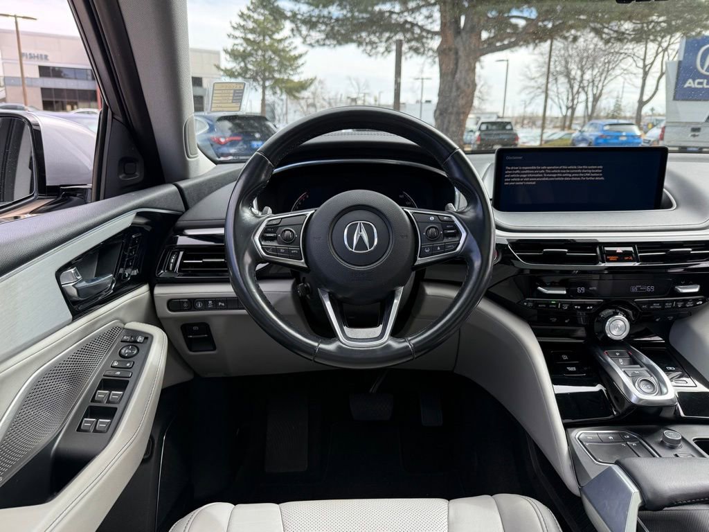 Used 2023 Acura MDX SH-AWD w/ Technology Package image 2