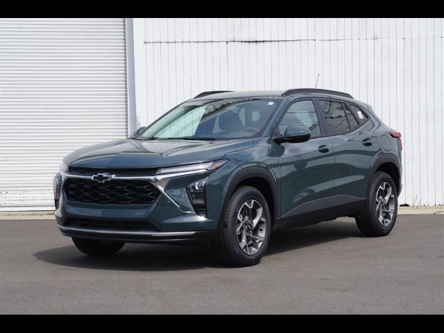 New 2026 Chevrolet Trax LT w/ LT Convenience Package