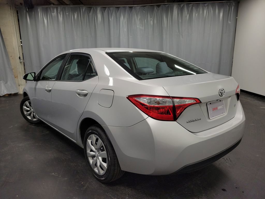 Used 2015 Toyota Corolla LE image 6