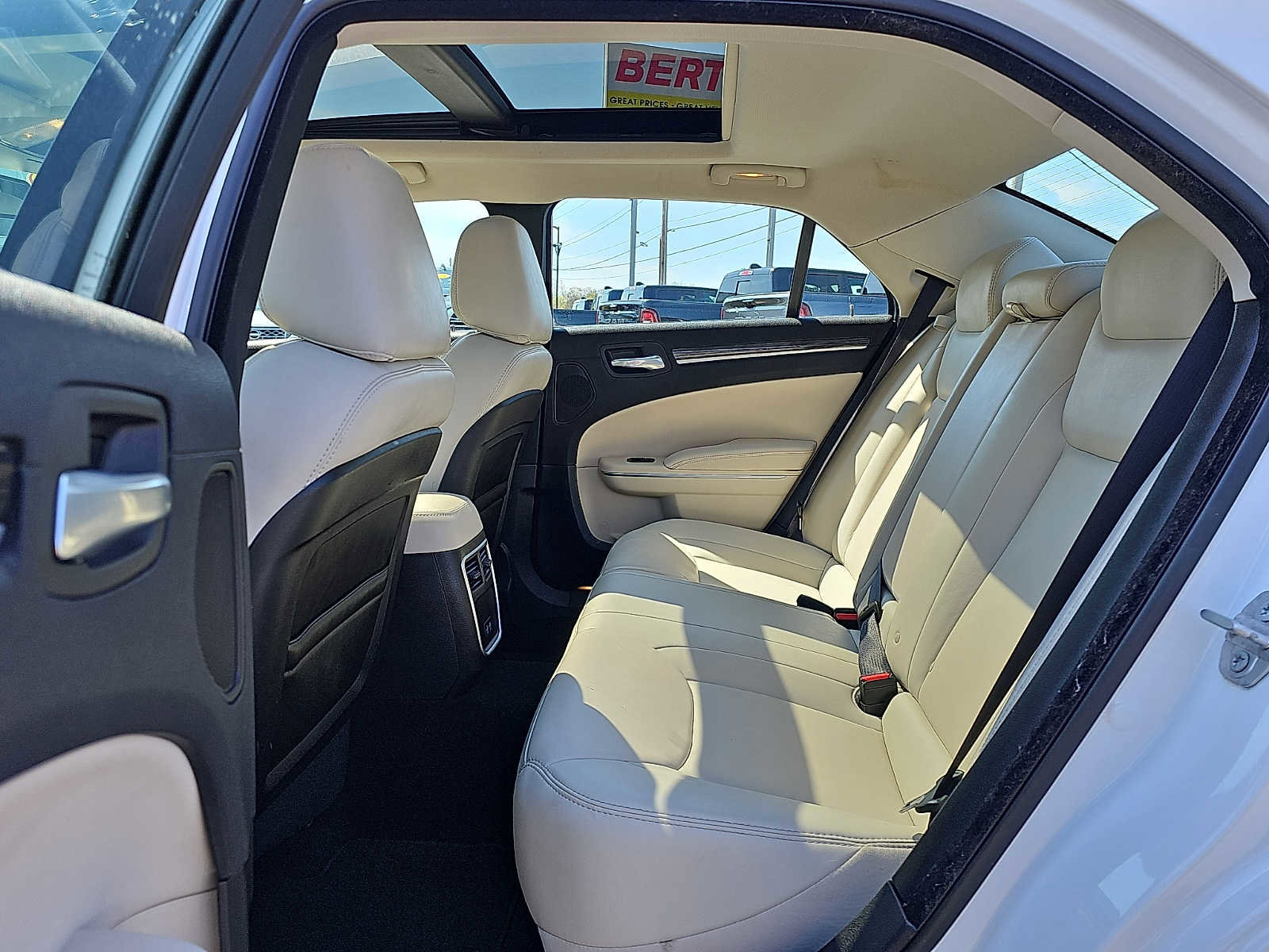 Used 2021 Chrysler 300 Touring L w/ Popular Equipment Group image 10