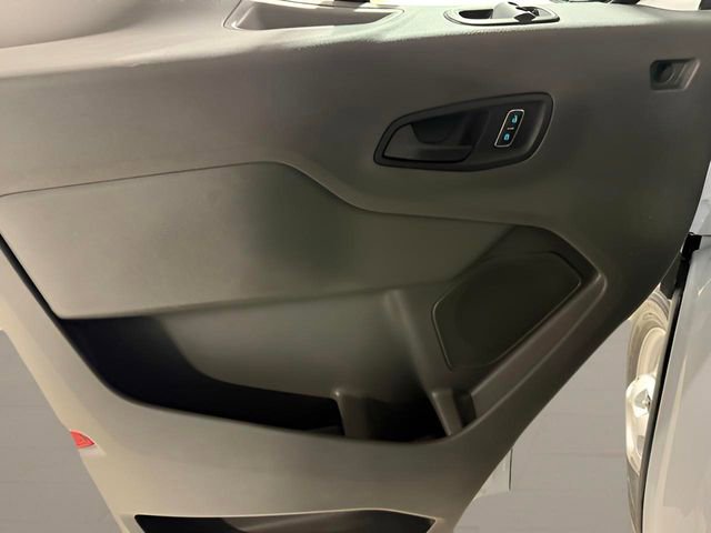 Used 2024 Ford Transit 250 Low Roof AWD w/ Exterior Upgrade Package image 7