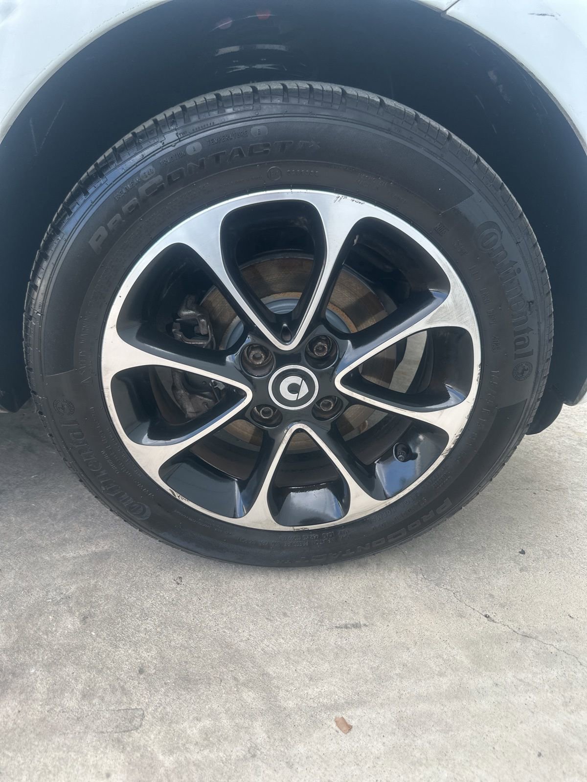 Used 2016 smart fortwo Prime RWD image 21