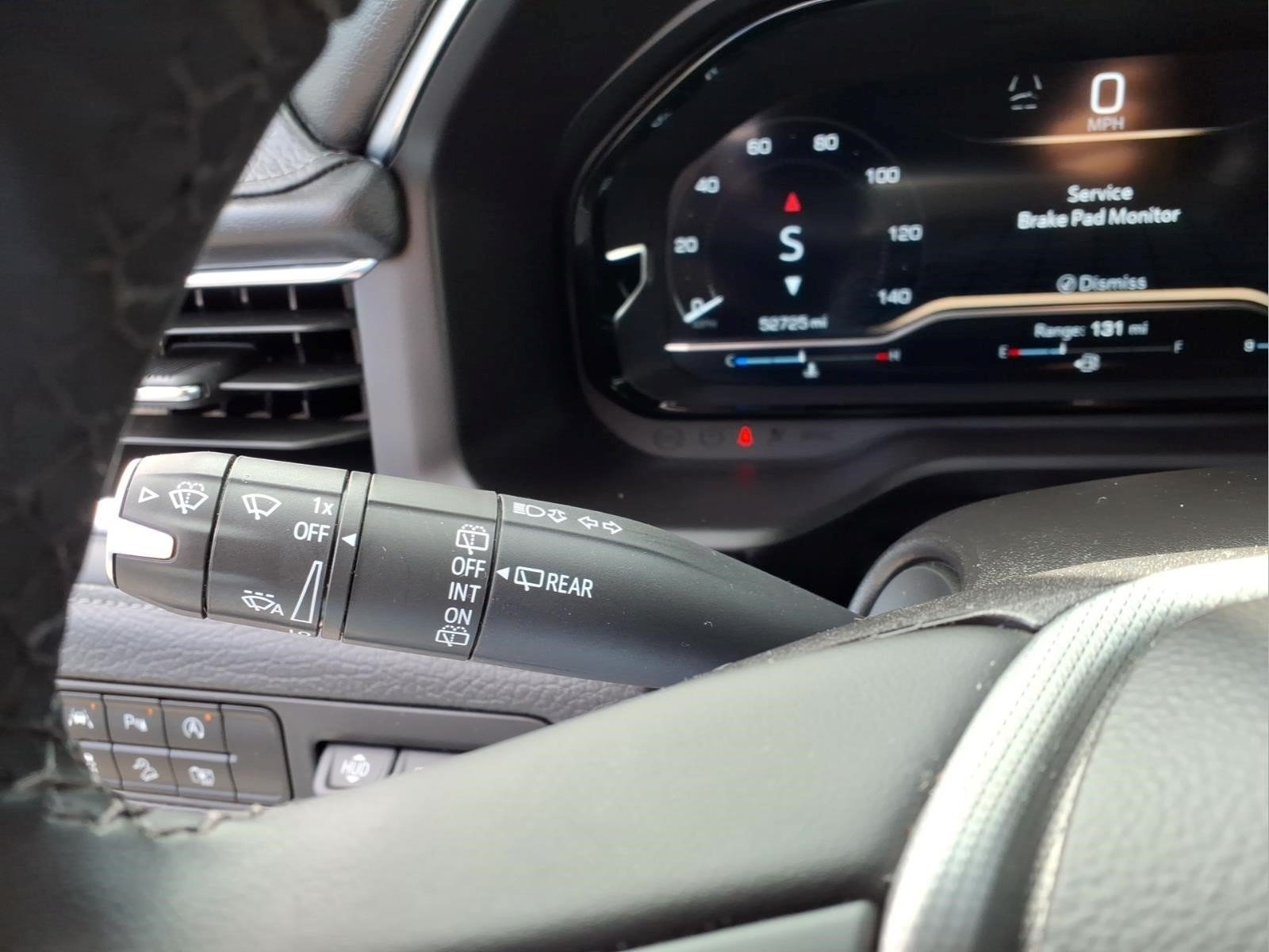 Used 2023 GMC Yukon Denali AWD/4WD image 18
