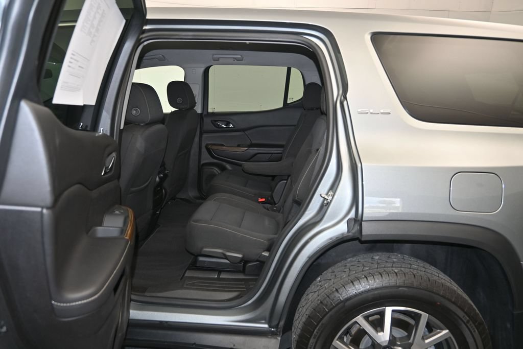 Used 2023 GMC Acadia SLE FWD image 22