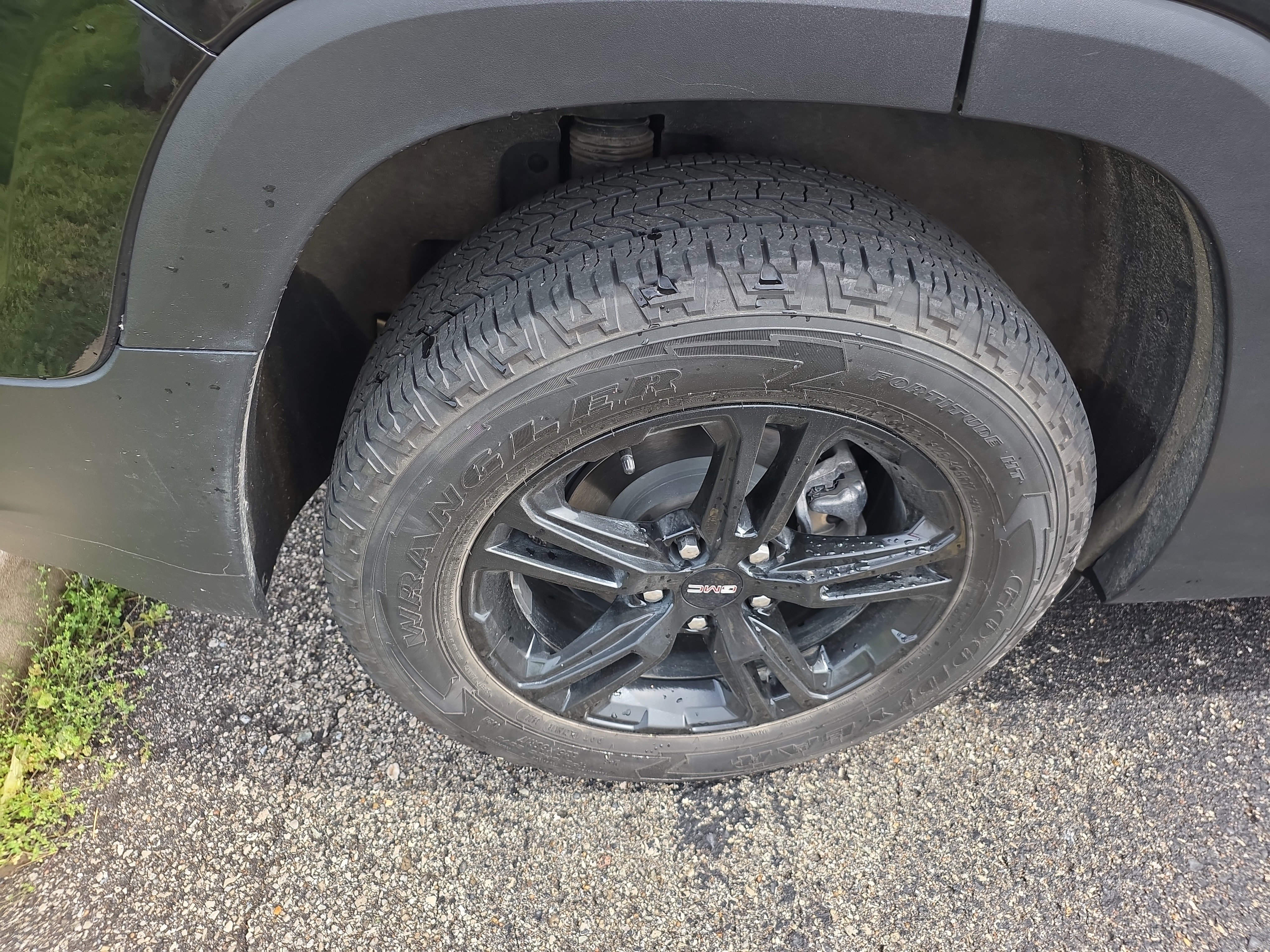 Used 2023 GMC Terrain AT4 w/ Infotainment Package II AWD/4WD image 4