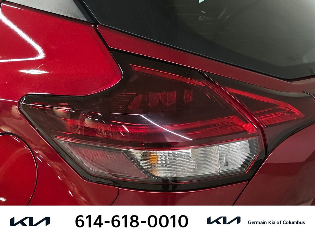 Used 2021 Nissan Kicks SV image 15