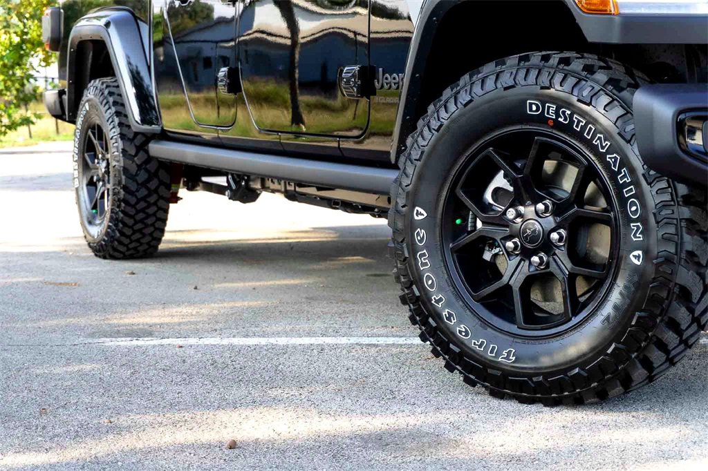 New 2026 Jeep Gladiator Willys image 2