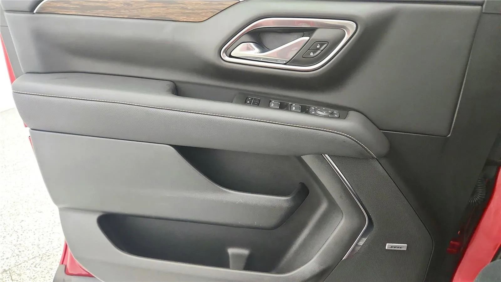 Used 2024 Chevrolet Tahoe Premier image 34