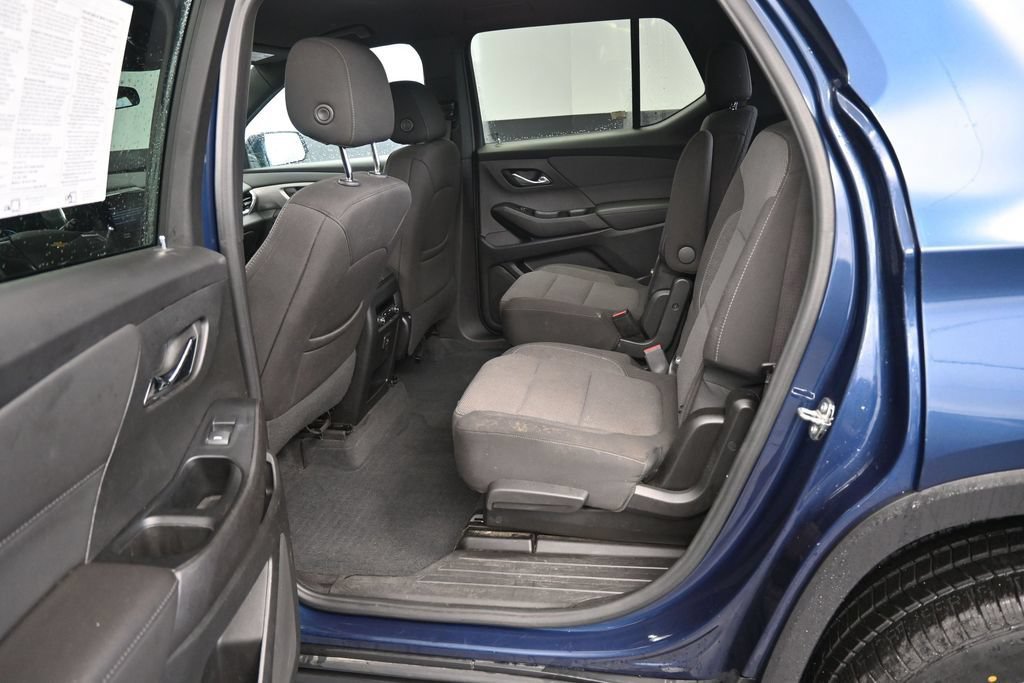 Used 2023 Chevrolet Traverse LT w/ LPO, Floor Liner Package AWD/4WD image 16