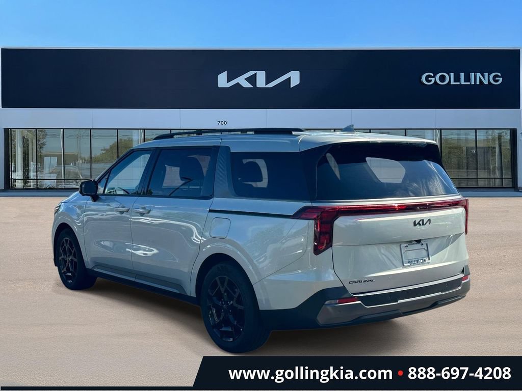 Certified 2026 Kia Carnival SX w/ SX Dark Edition Package FWD image 4
