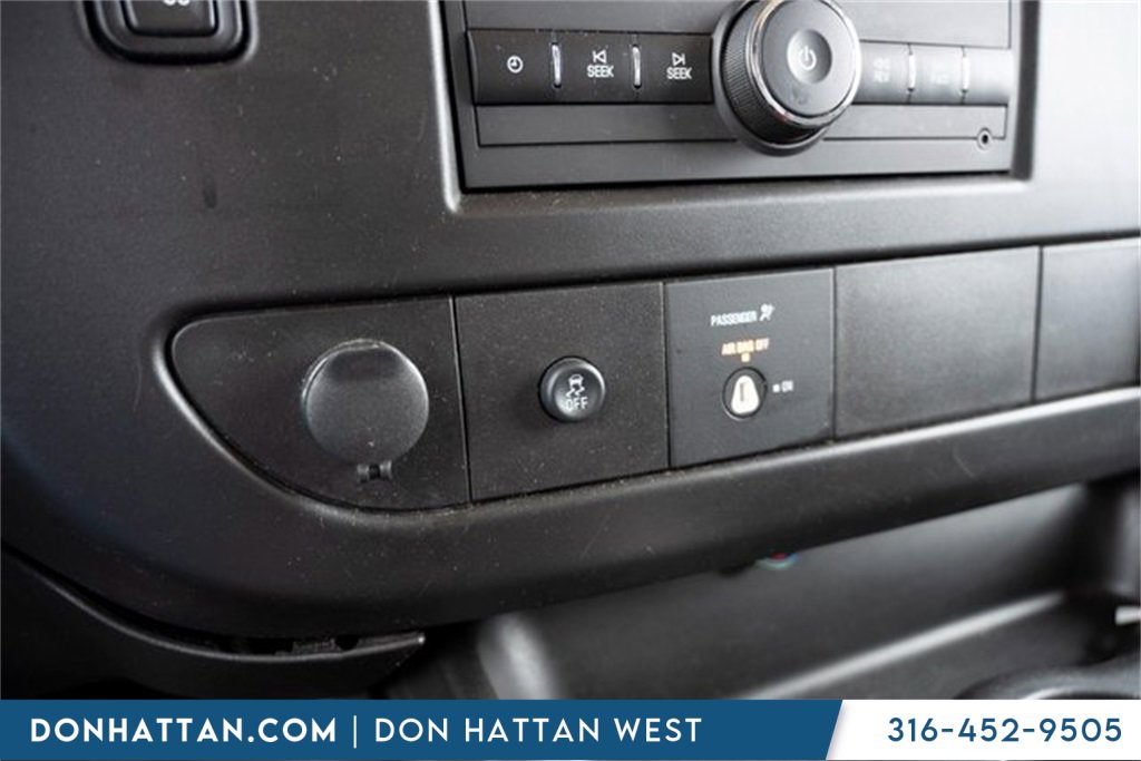 Used 2023 Chevrolet Express 2500 w/ Driver Convenience Package image 9