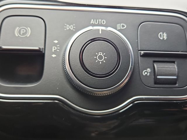 Used 2023 Mercedes-Benz CLA 250 4MATIC image 21