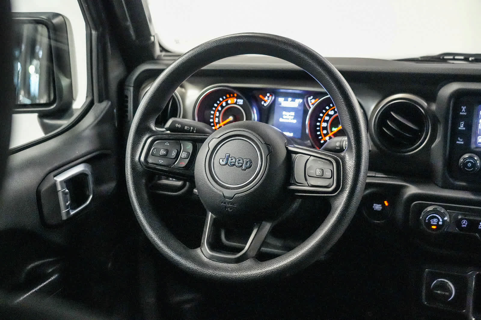 Used 2021 Jeep Wrangler Unlimited Sport AWD/4WD image 15