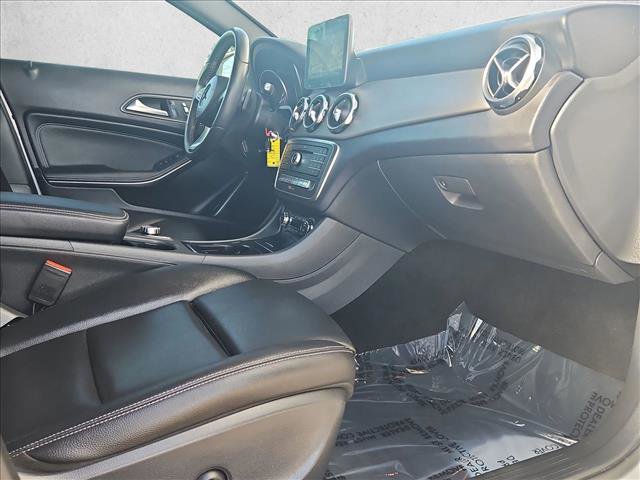 Used 2018 Mercedes-Benz GLA 250 4MATIC image 22