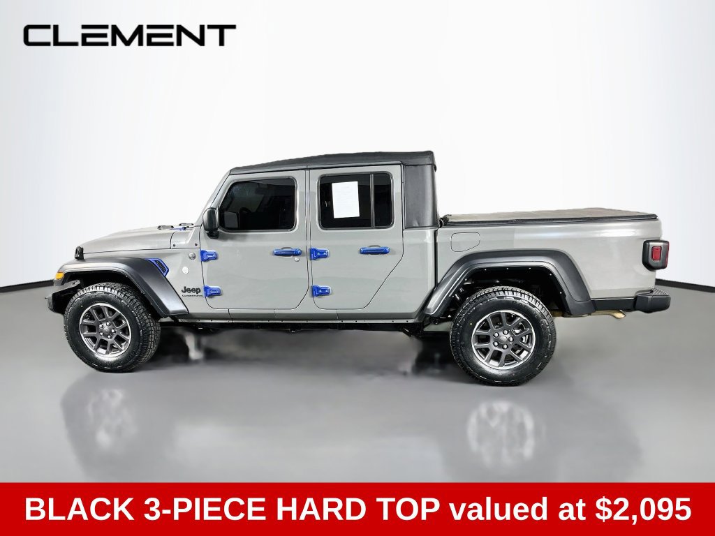Used 2023 Jeep Gladiator Sport AWD/4WD image 5