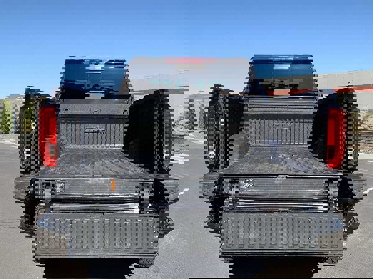 Used 2020 GMC Sierra 2500 AT4 w/ AT4 Premium Package image 14