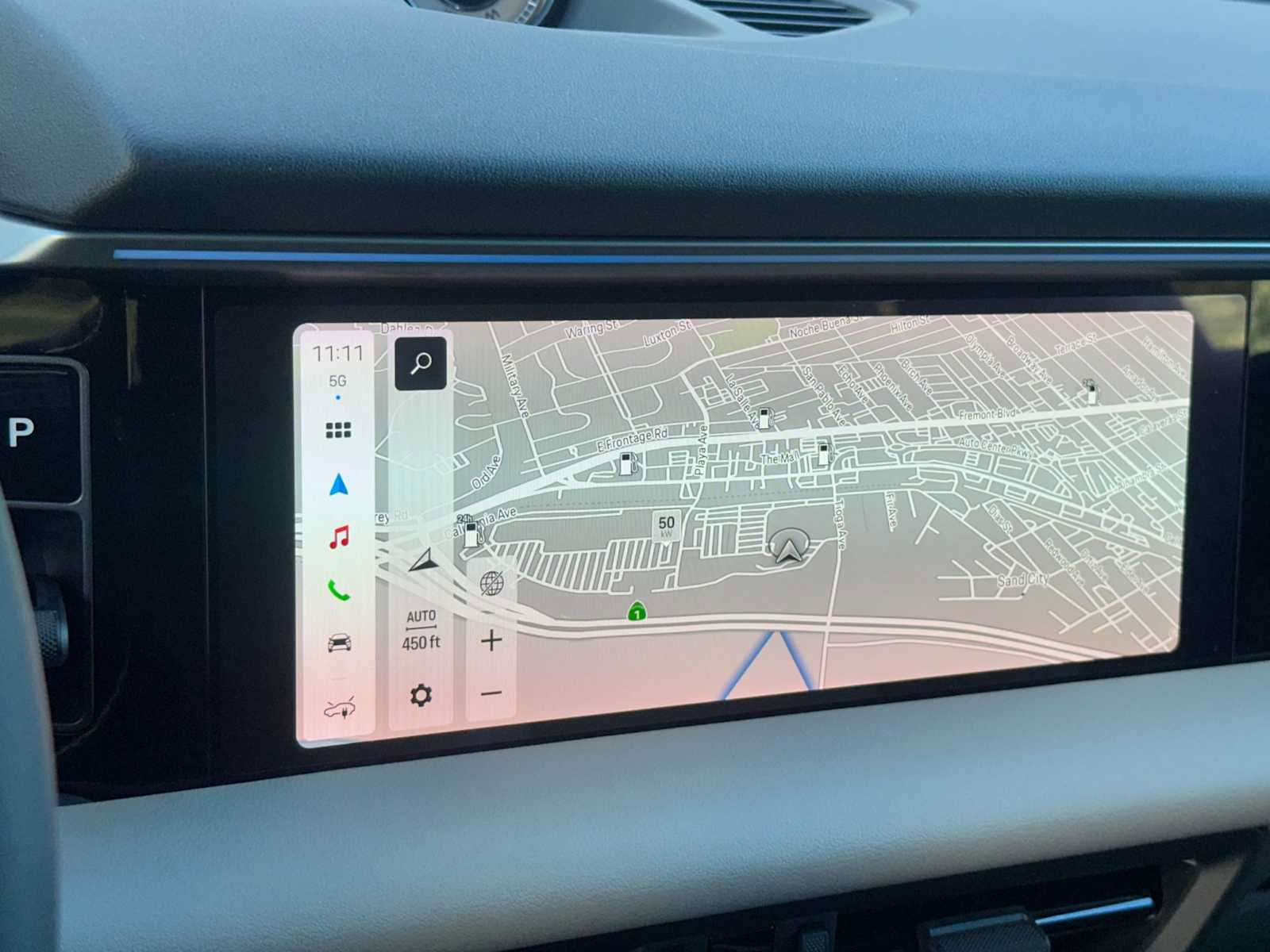 New 2025 Porsche Macan Electric RWD image 20