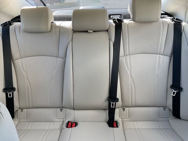 Used 2025 Lexus ES 350 Ultra Luxury FWD image 29
