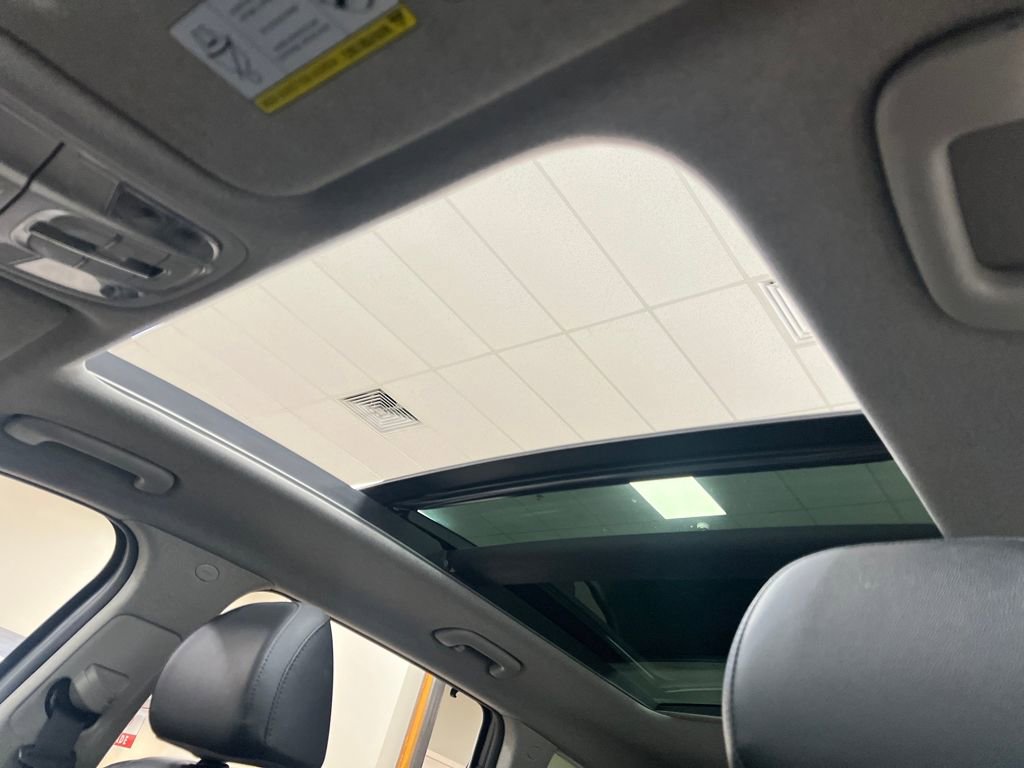 Used 2020 Hyundai Santa Fe Limited image 23