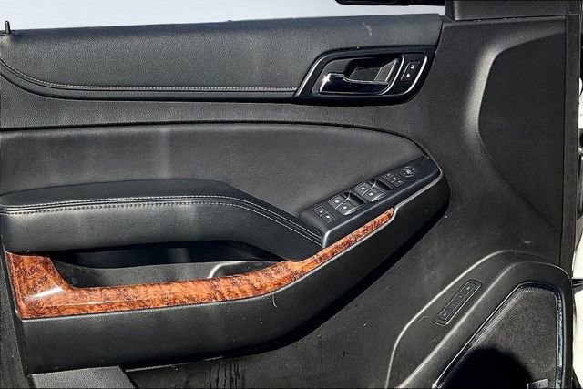 Used 2020 Chevrolet Suburban Premier image 20