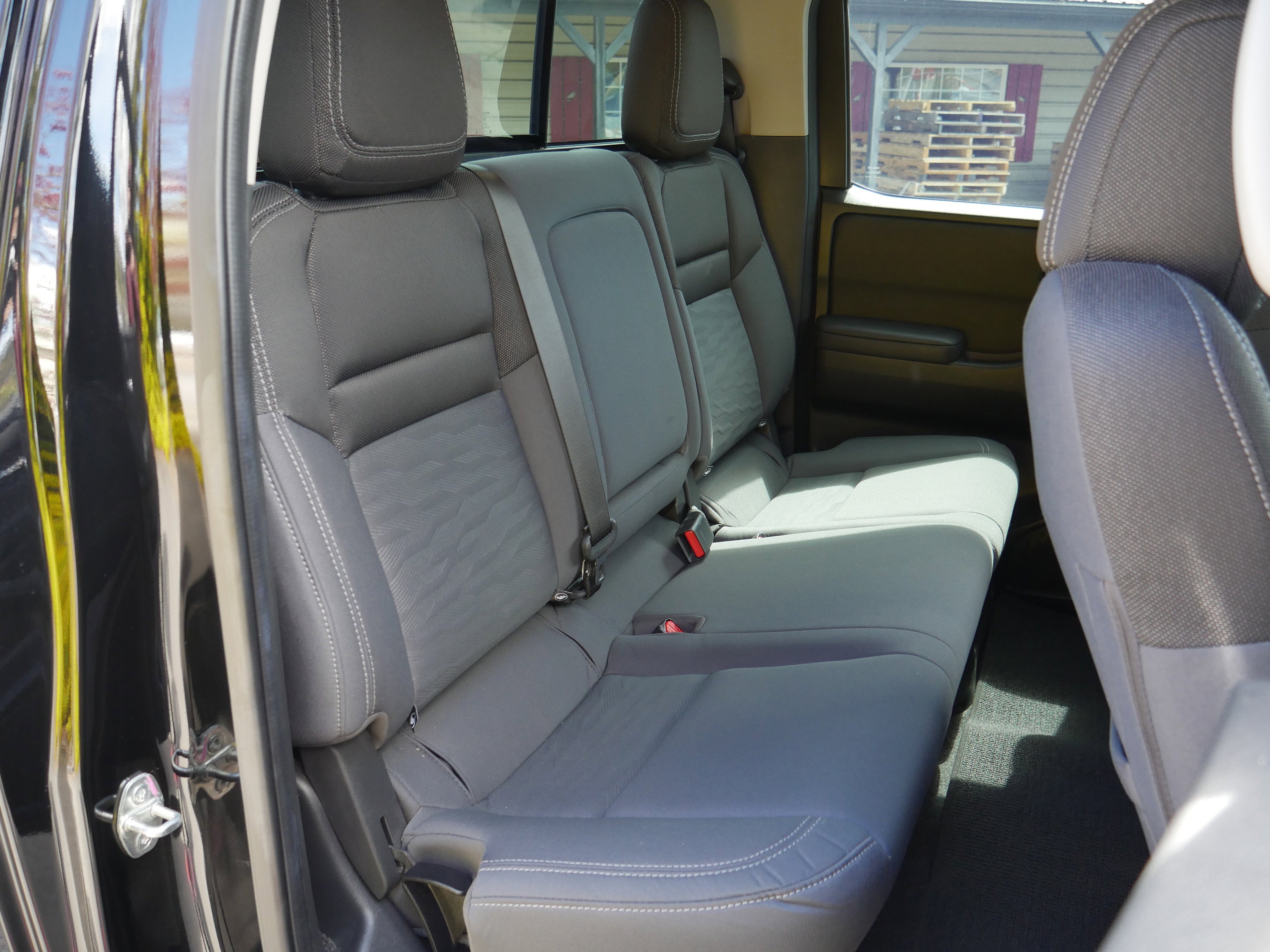 Certified 2023 Nissan Frontier SV w/ Technology Package AWD/4WD image 25