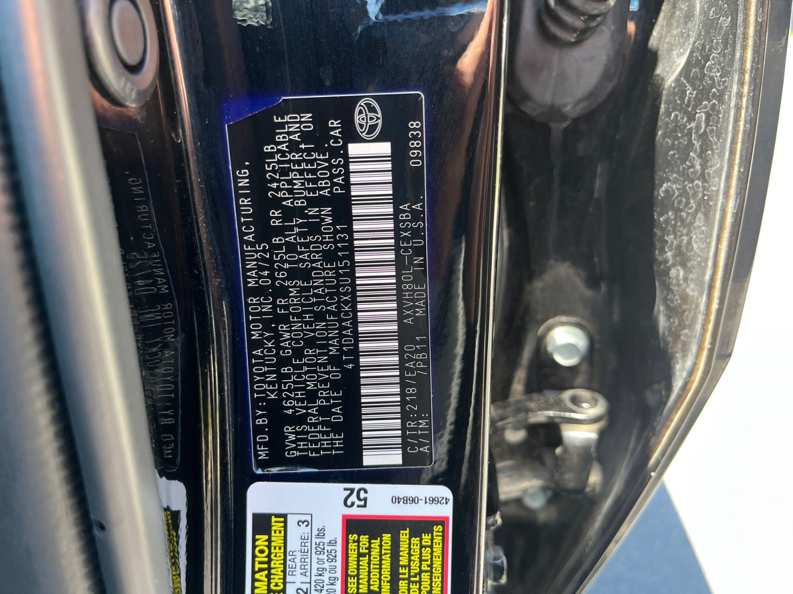 Used 2025 Toyota Camry SE FWD image 31