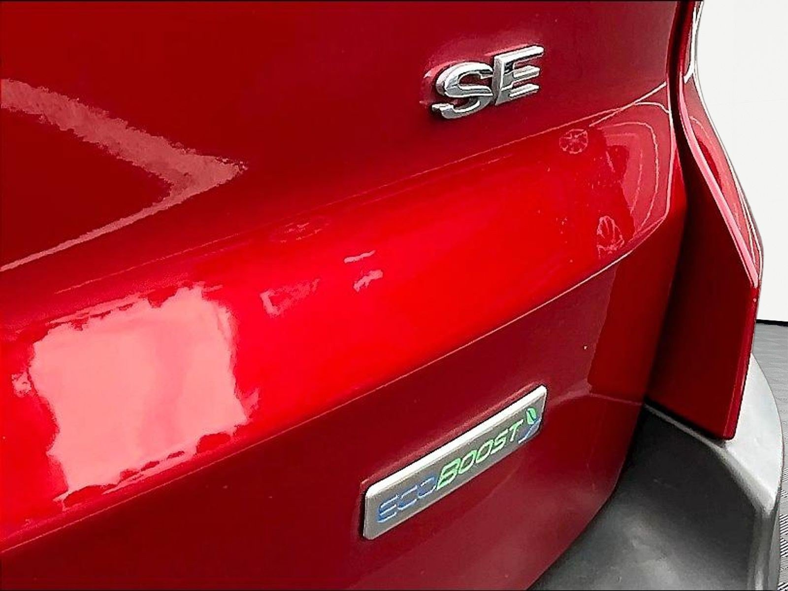 Used 2020 Ford EcoSport SE w/ SE Convenience Package FWD image 26